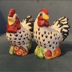 Rooster/ Farmhouse salt & Pepper Shakers CKPO Colorful Chickens Farmhouse
